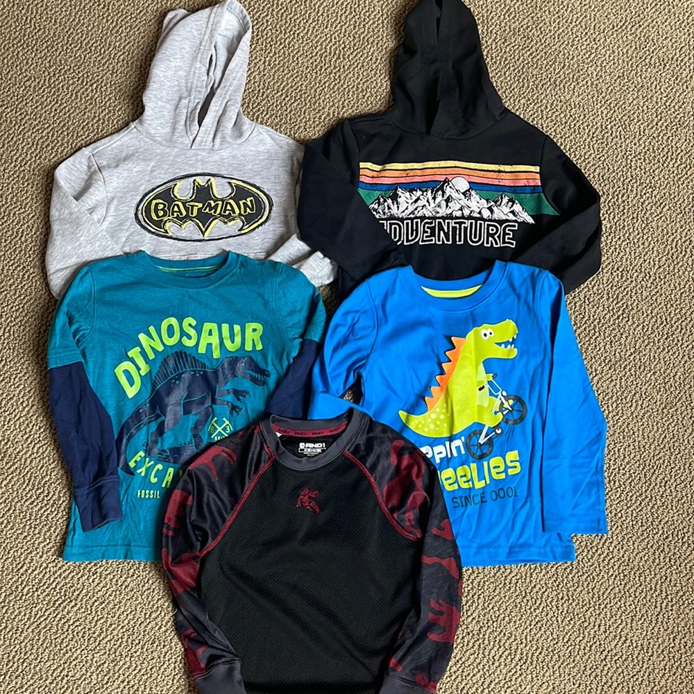 Bundle (5) items. 2 sweat tops. 3 long sleeve tops. All size 4’s and 5’s.